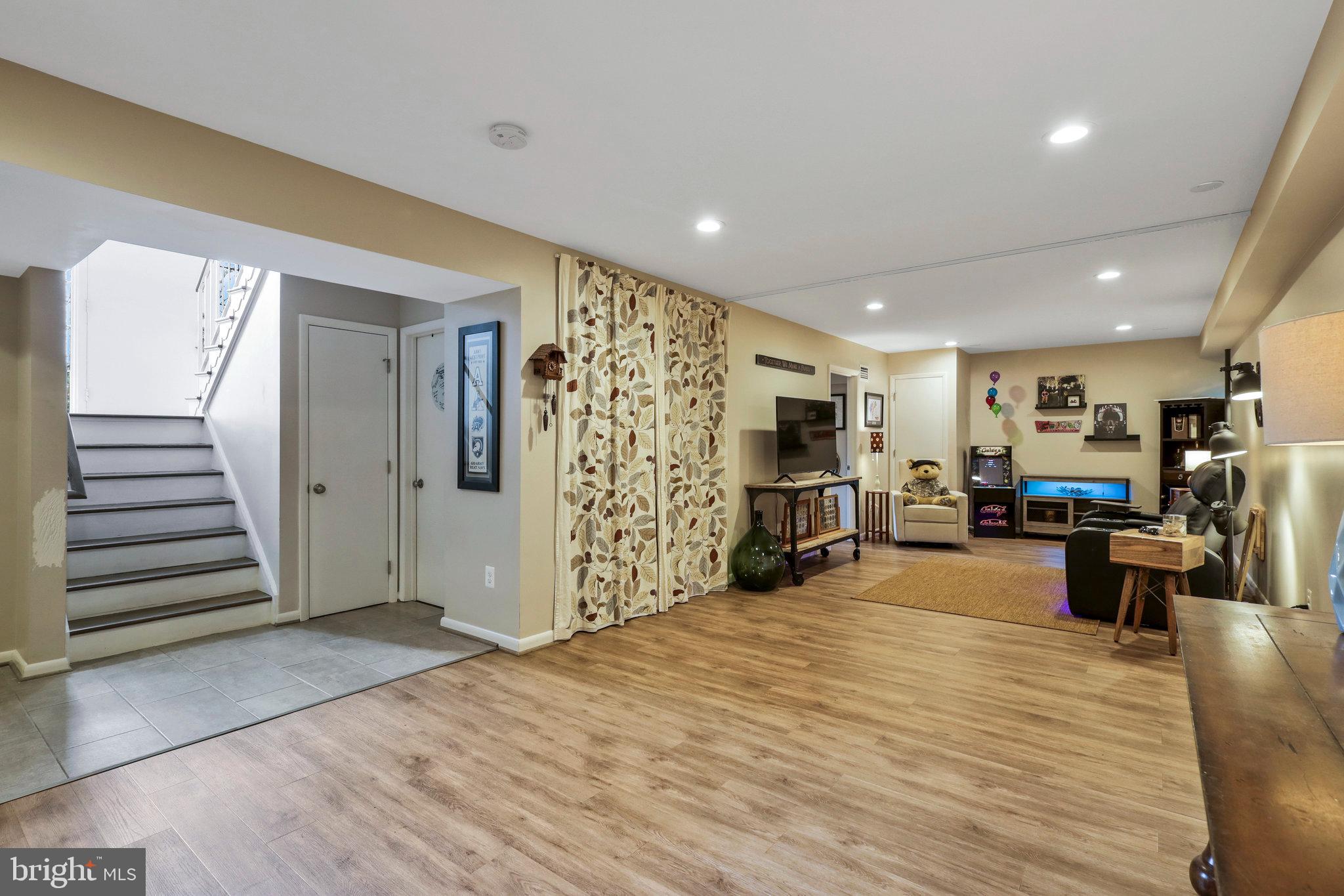 3113 Woodland Ln