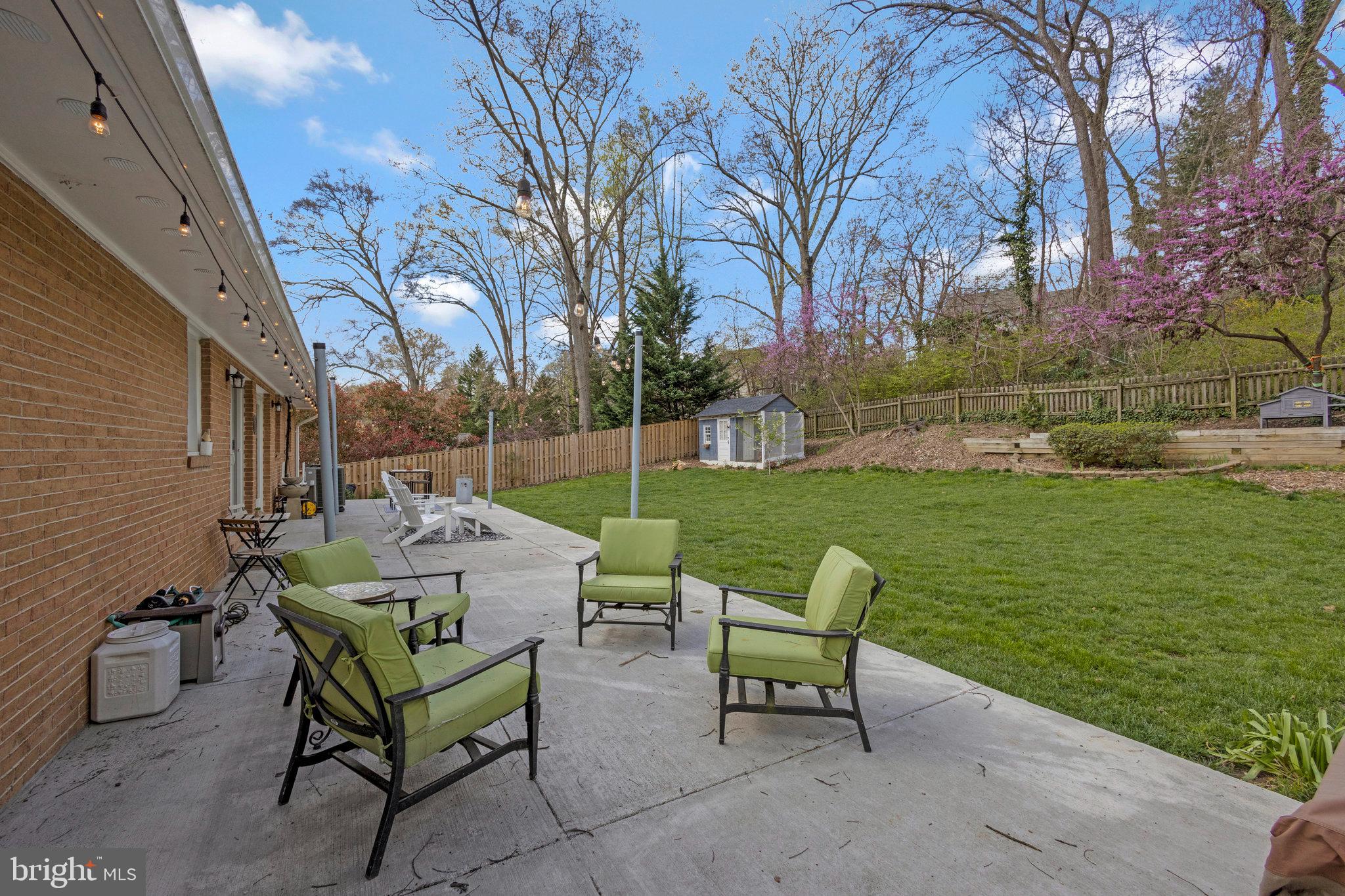 3113 Woodland Ln