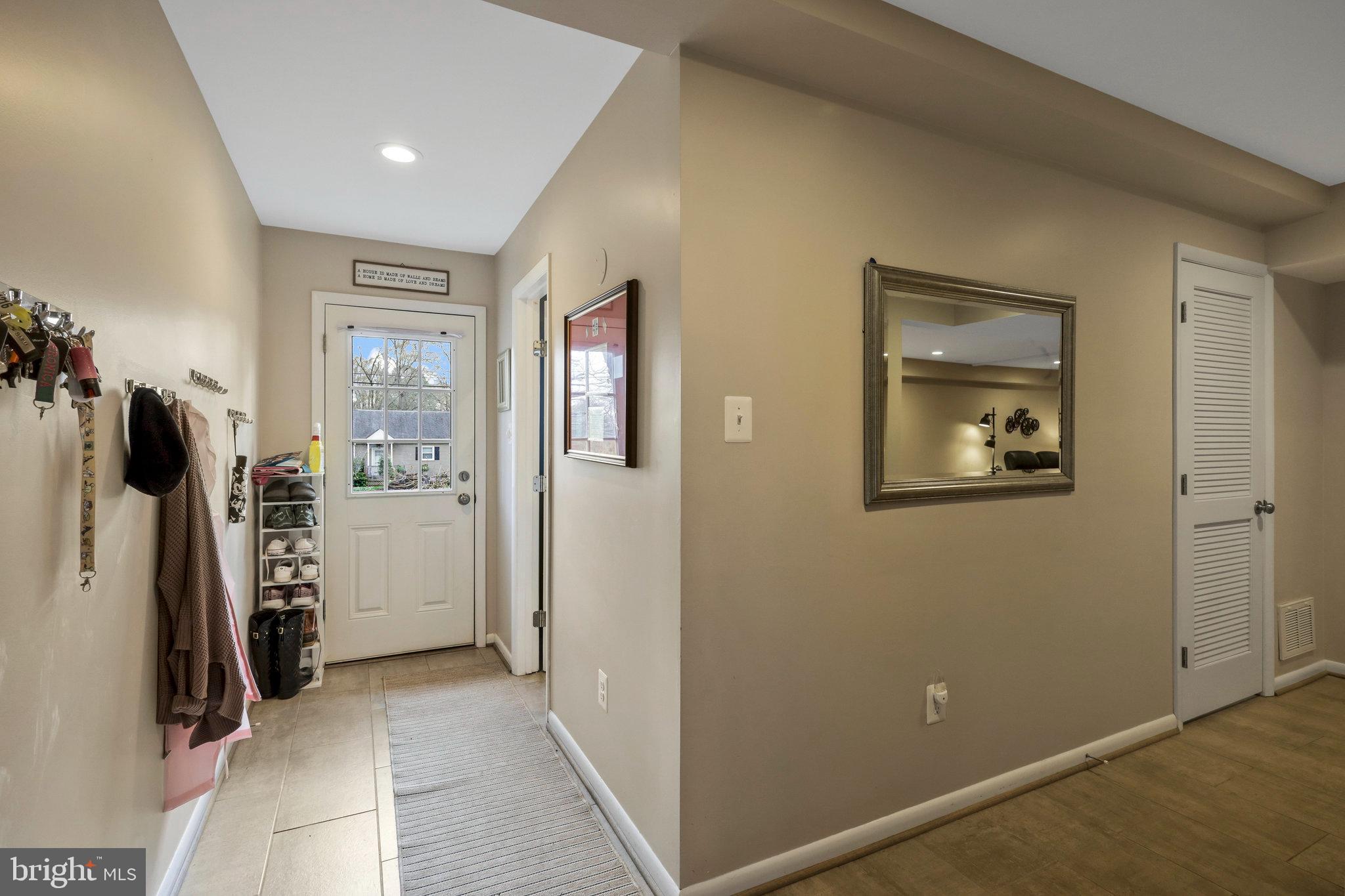 3113 Woodland Ln