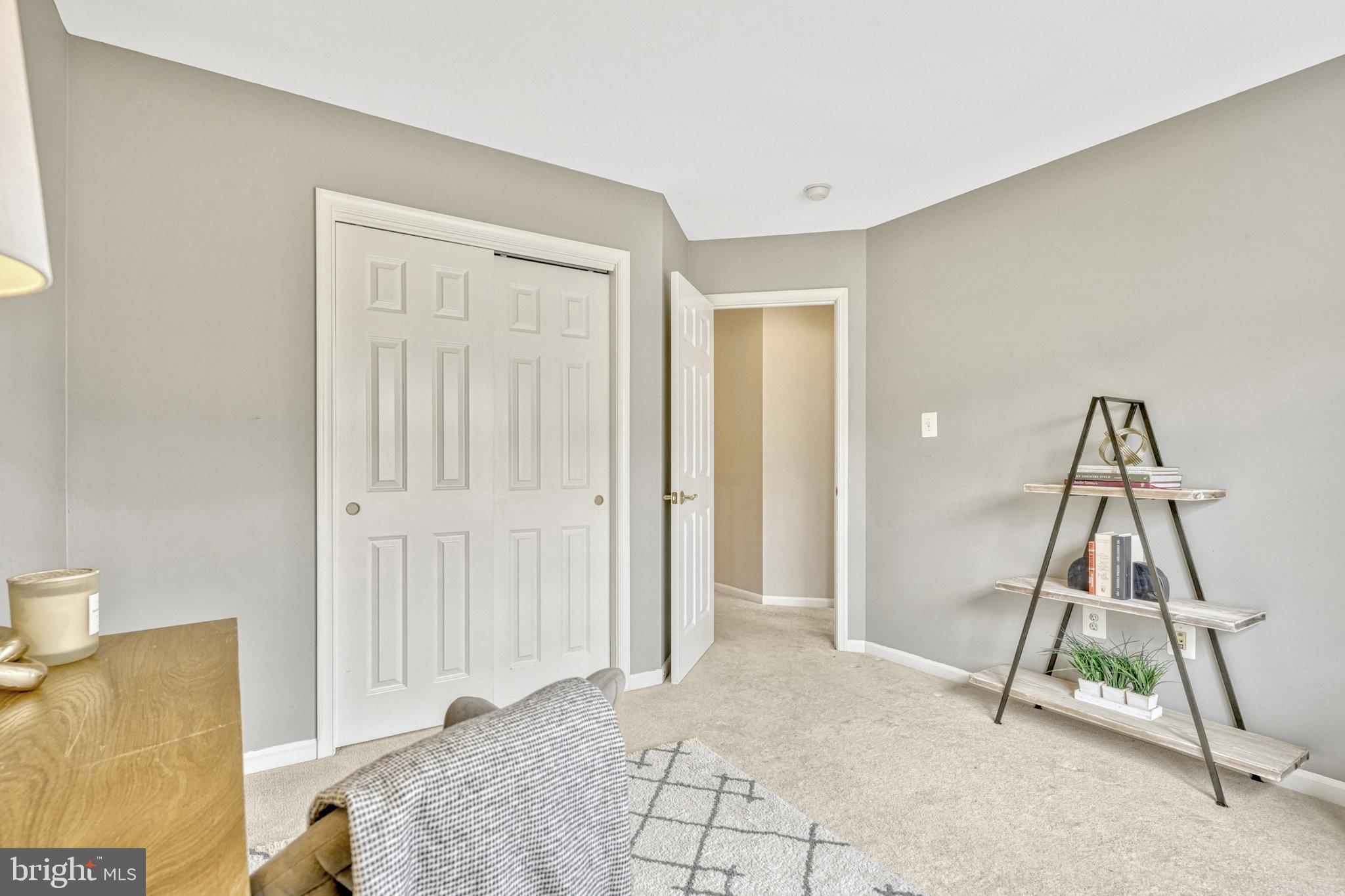 7319 Hampton Manor Pl