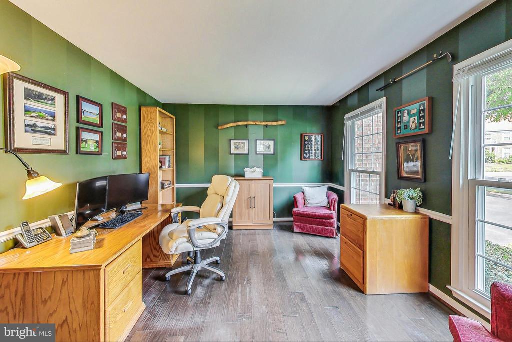 13935 Valley Country Dr