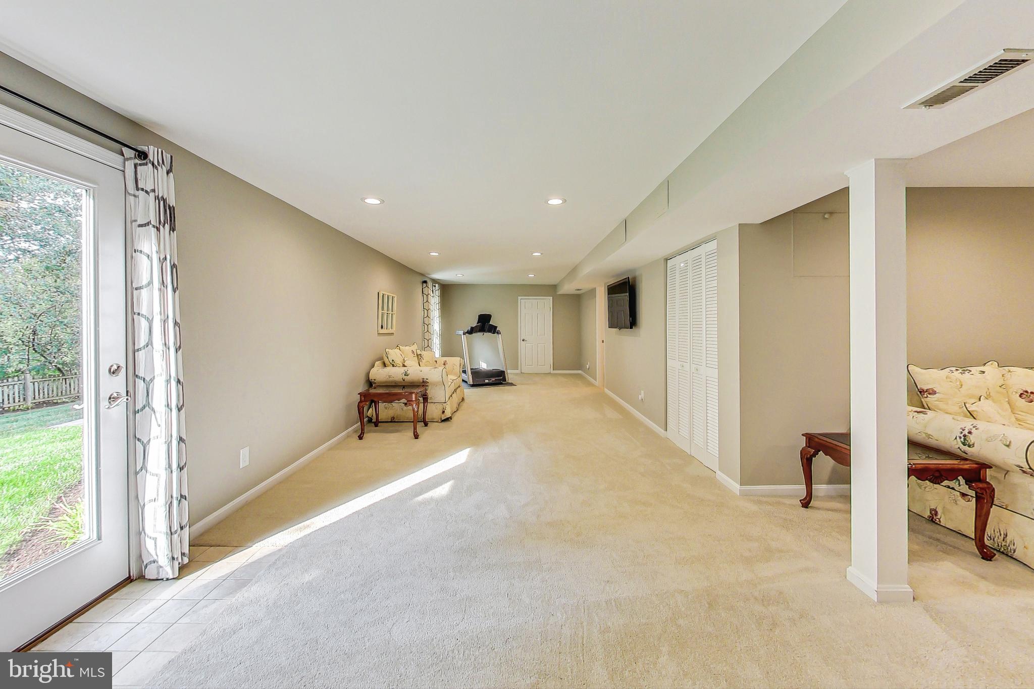 13935 Valley Country Dr