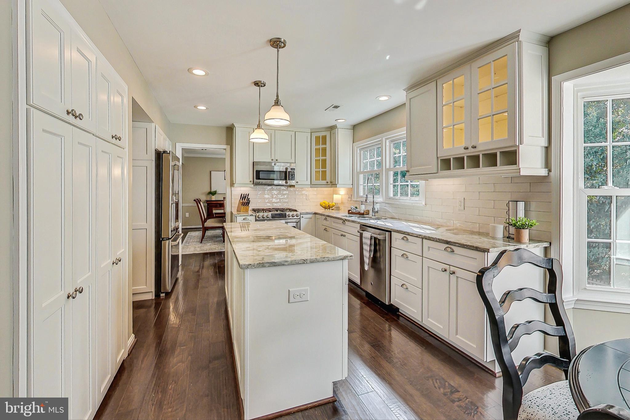 13935 Valley Country Dr