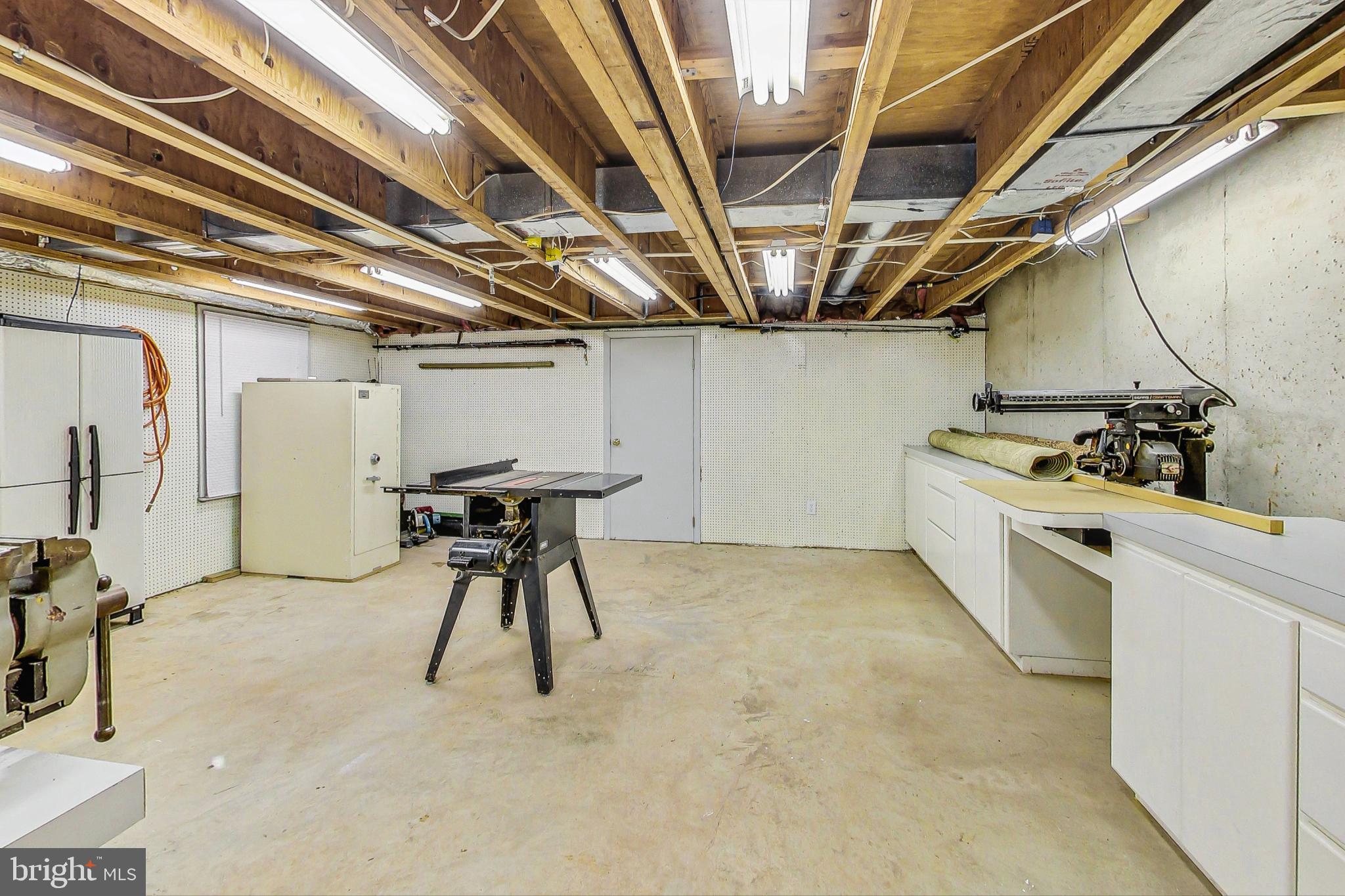 13935 Valley Country Dr