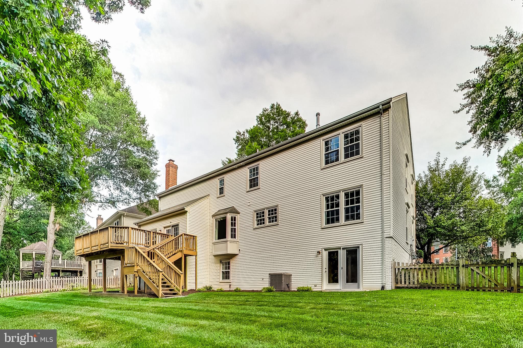 13935 Valley Country Dr