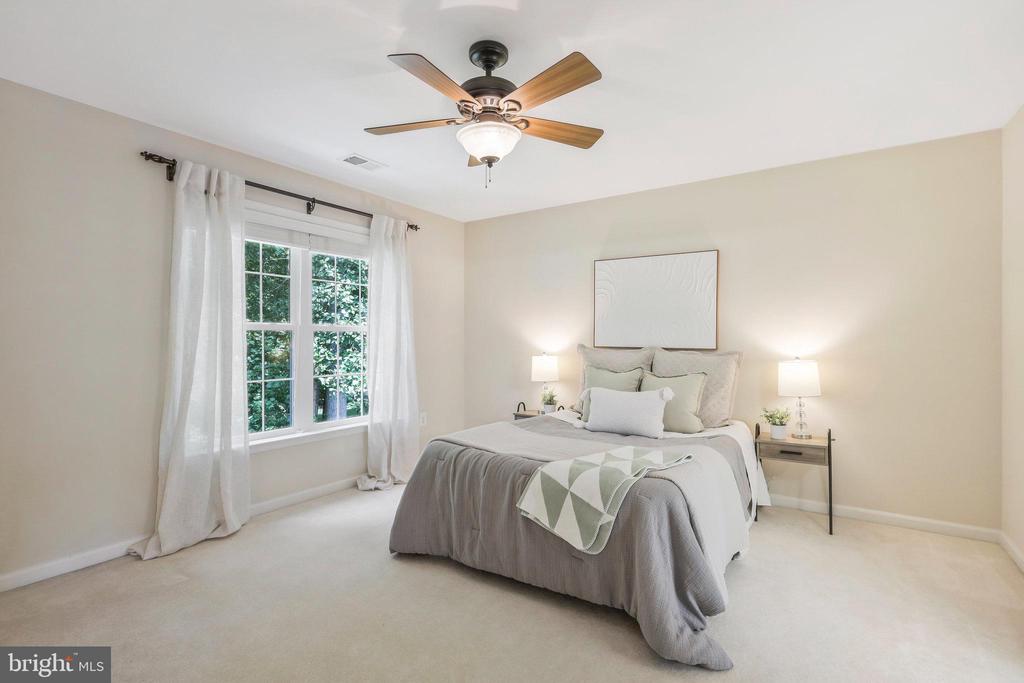 10254 Lindsey Meadow Ct