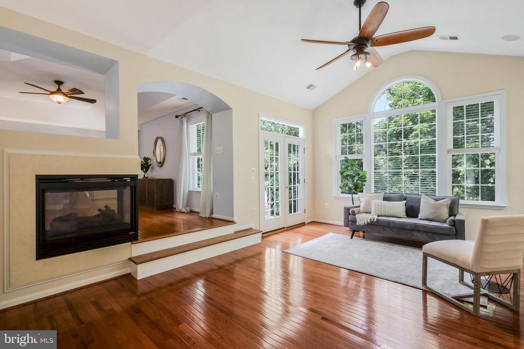 10254 Lindsey Meadow Ct