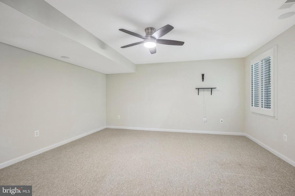 10254 Lindsey Meadow Ct