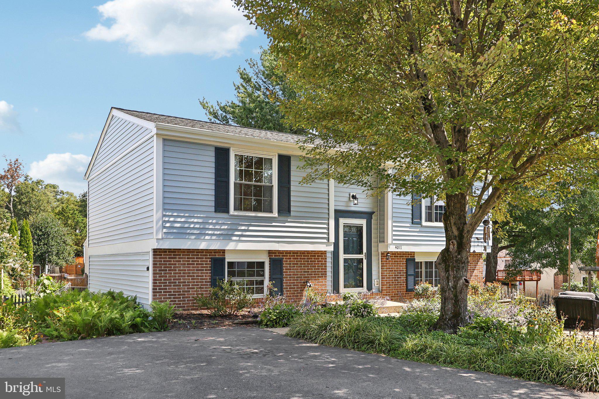 4011 Bentnail Ct