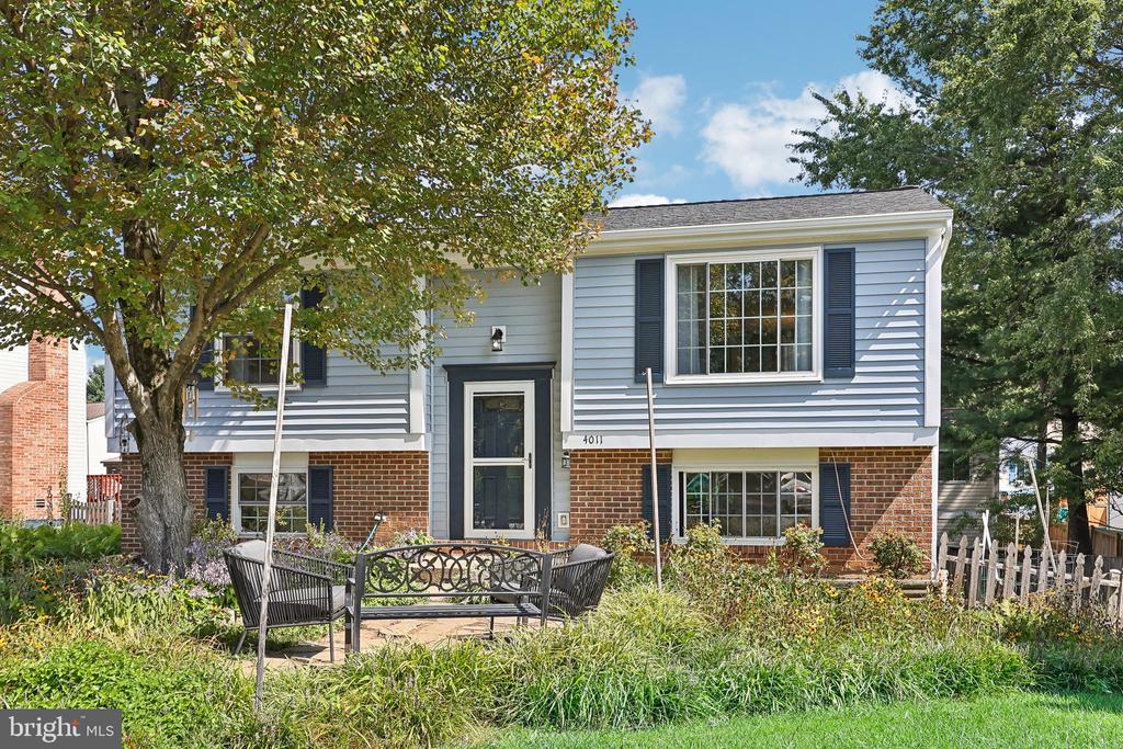 4011 Bentnail Ct