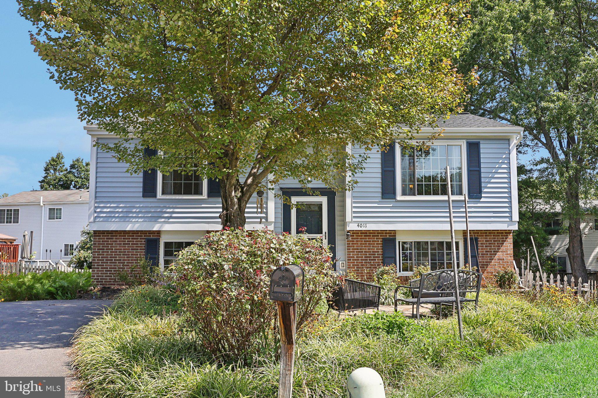 4011 Bentnail Ct
