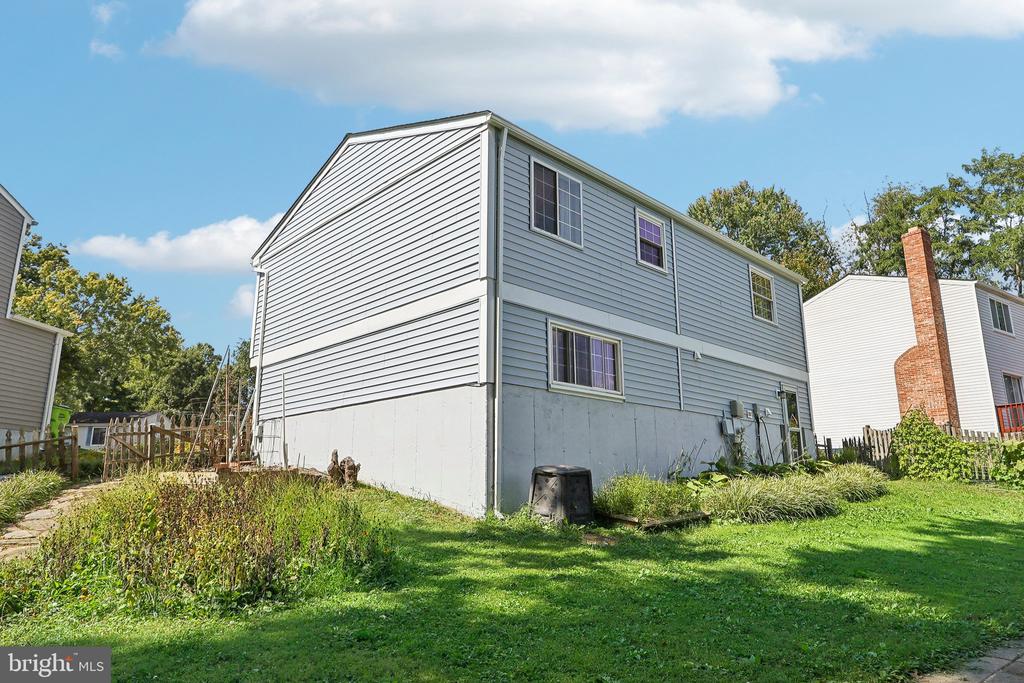 4011 Bentnail Ct