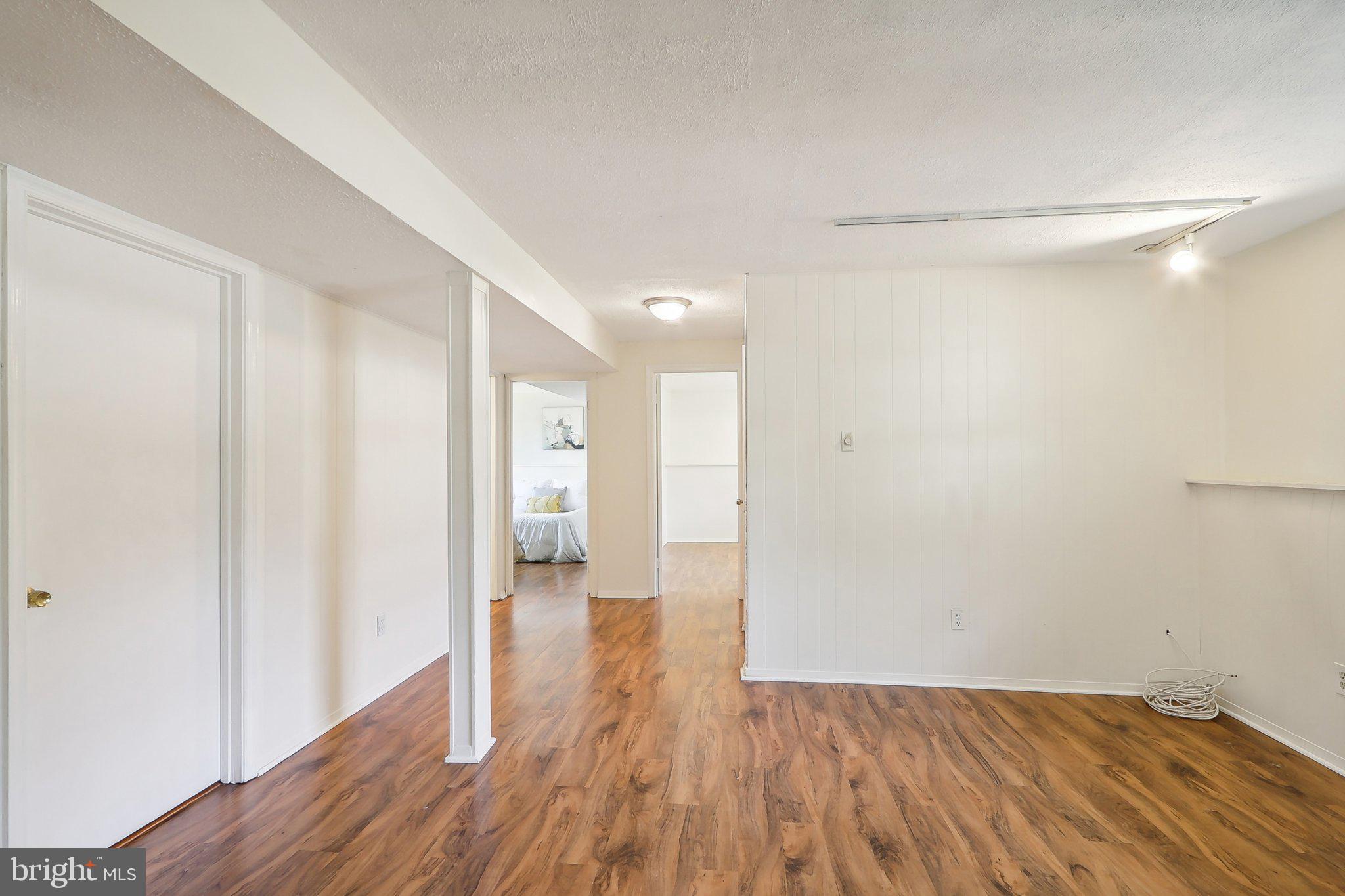 4011 Bentnail Ct