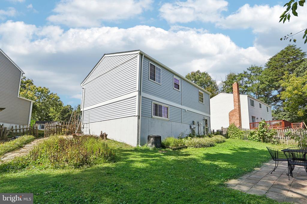 4011 Bentnail Ct