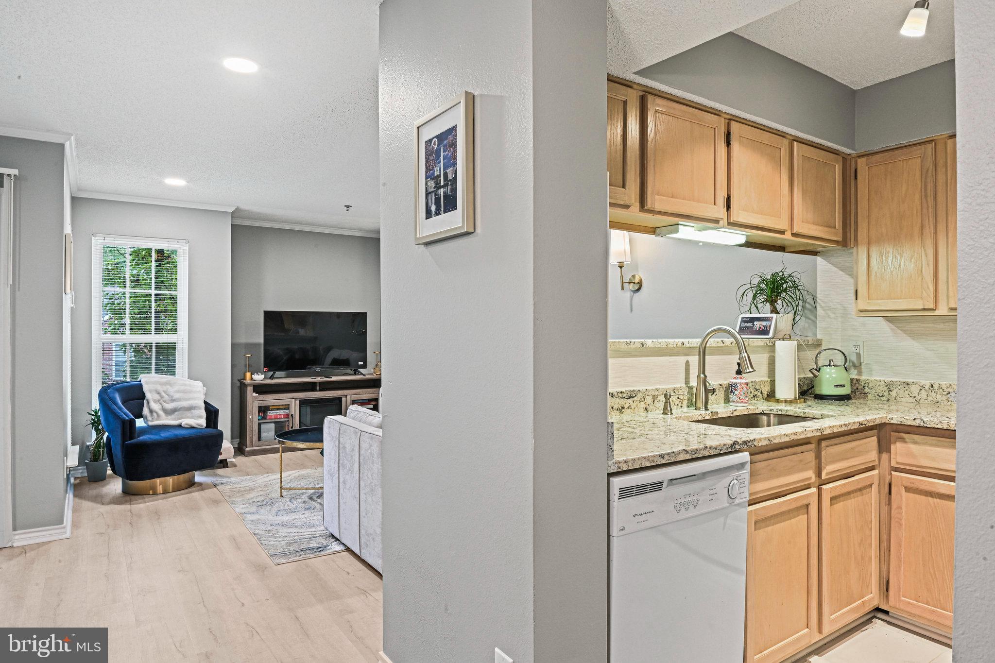 1504 LINCOLN WAY #209