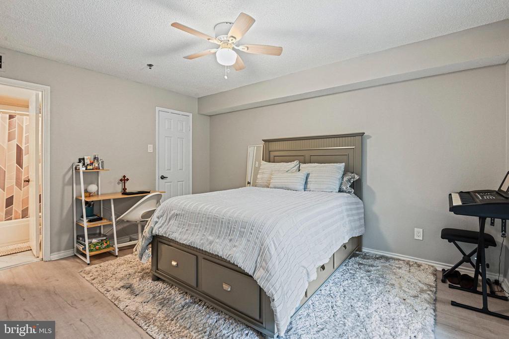 1504 LINCOLN WAY #209