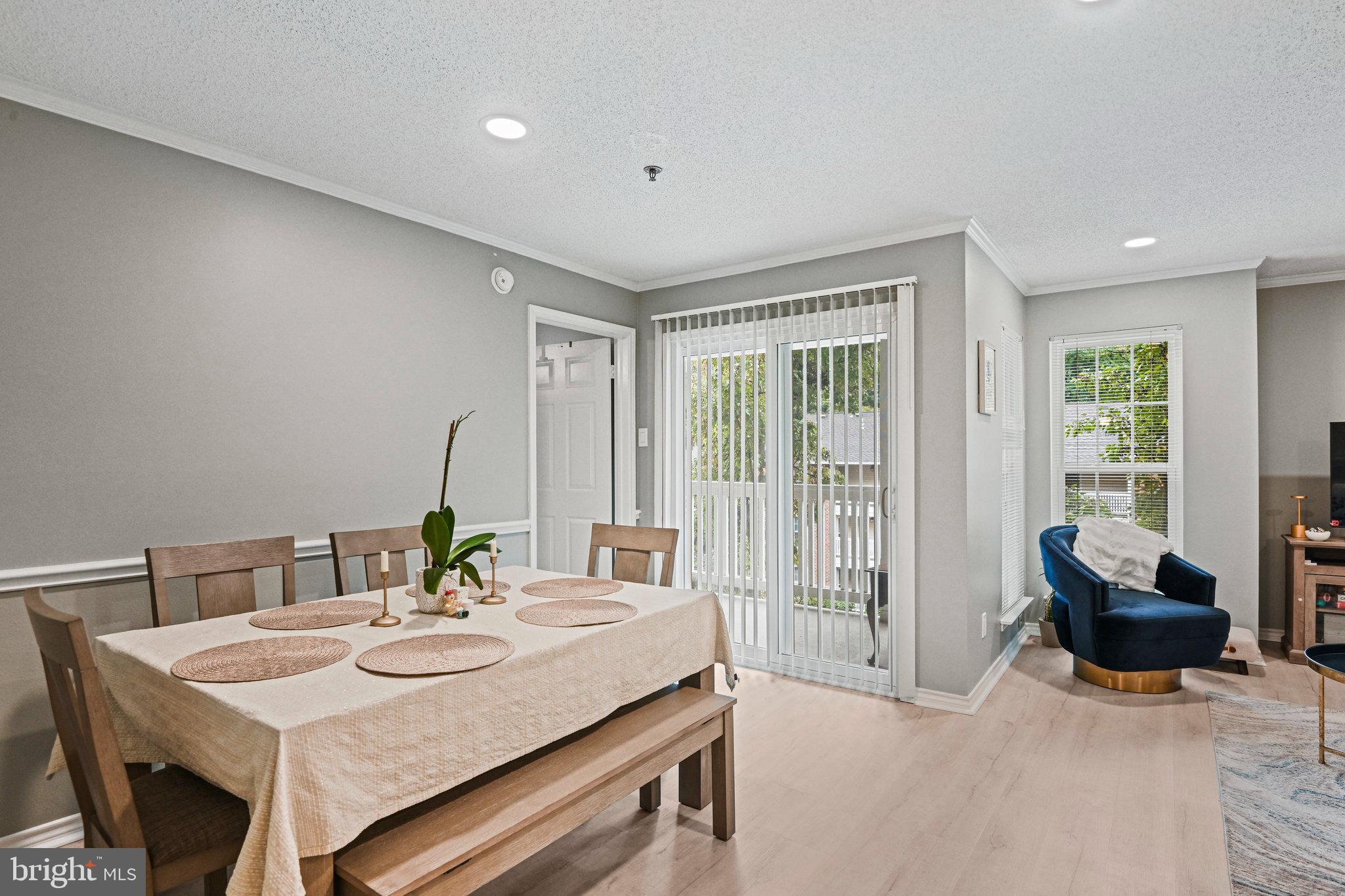 1504 LINCOLN WAY #209