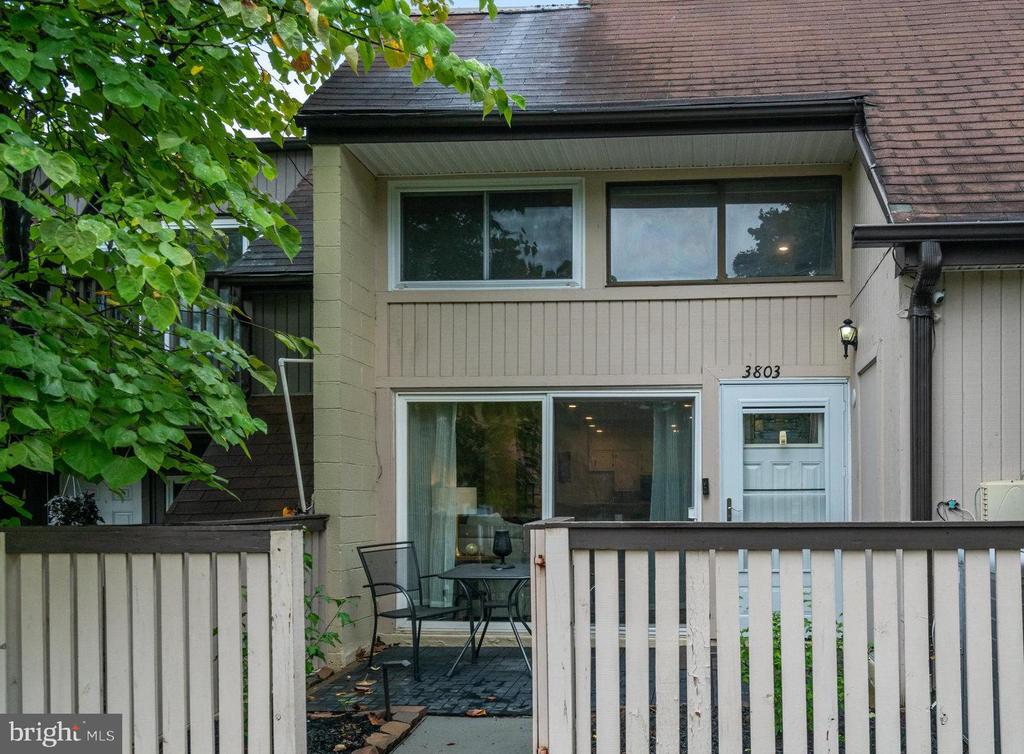 3803 el Camino Pl #27