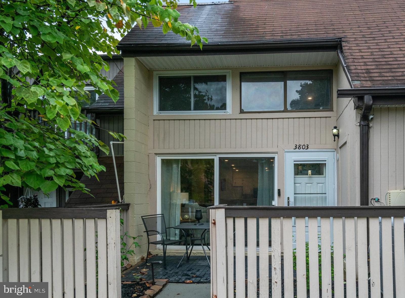 3803 el Camino Pl #27