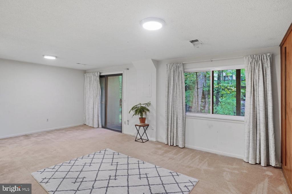 11877 Barrel Cooper Ct