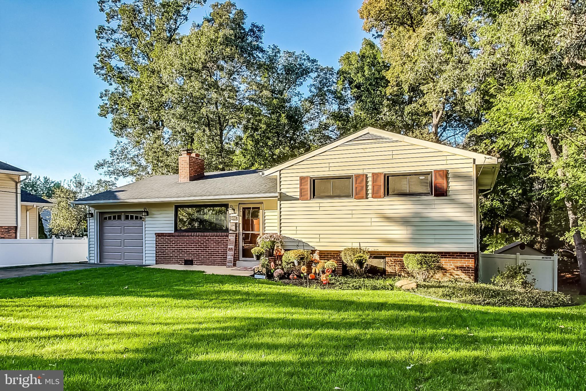 6816 Mayo Ct