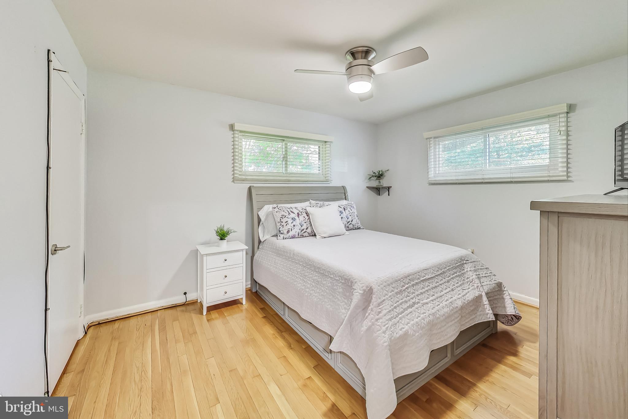6816 Mayo Ct