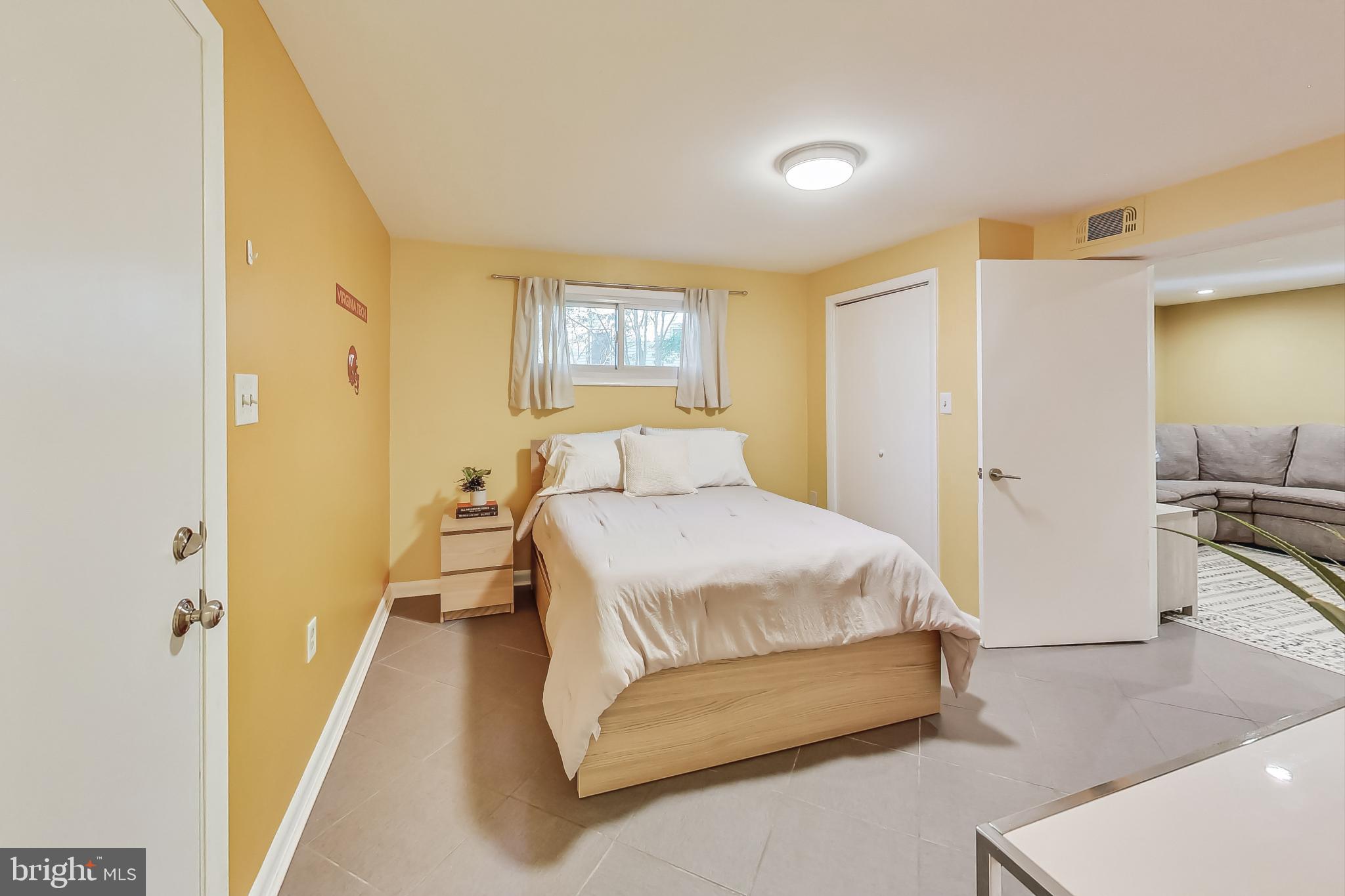 6816 Mayo Ct