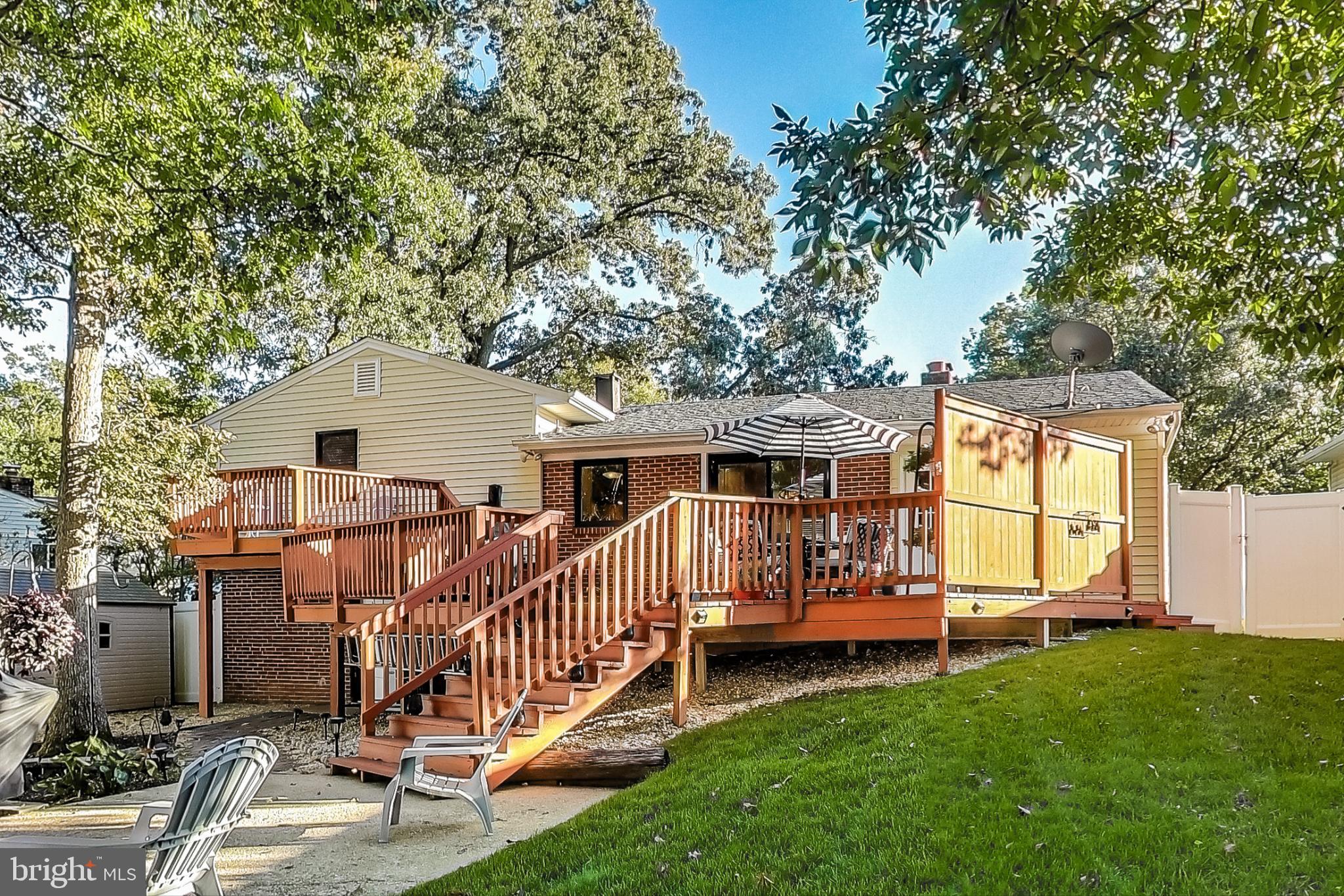 6816 Mayo Ct