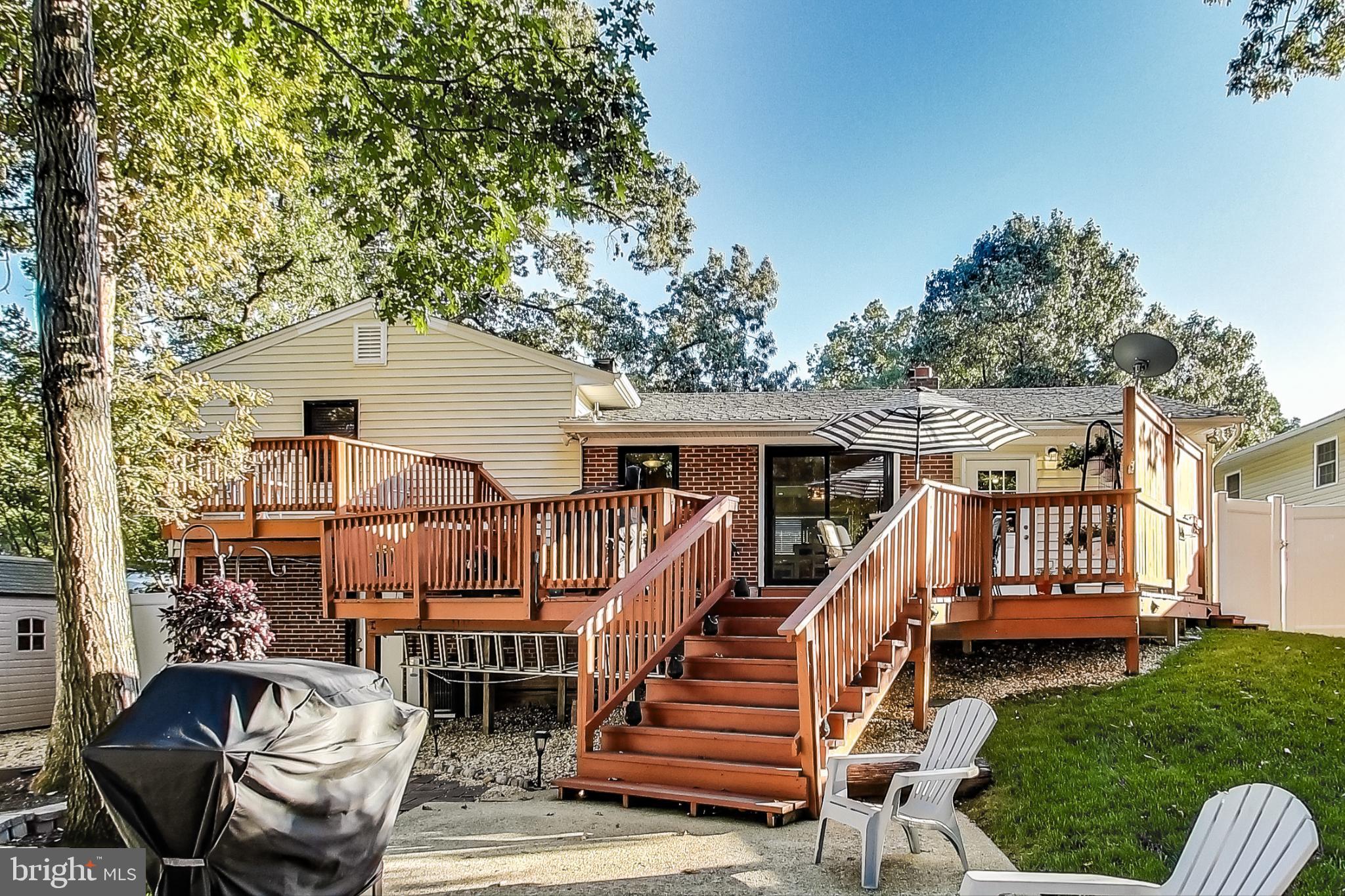 6816 Mayo Ct