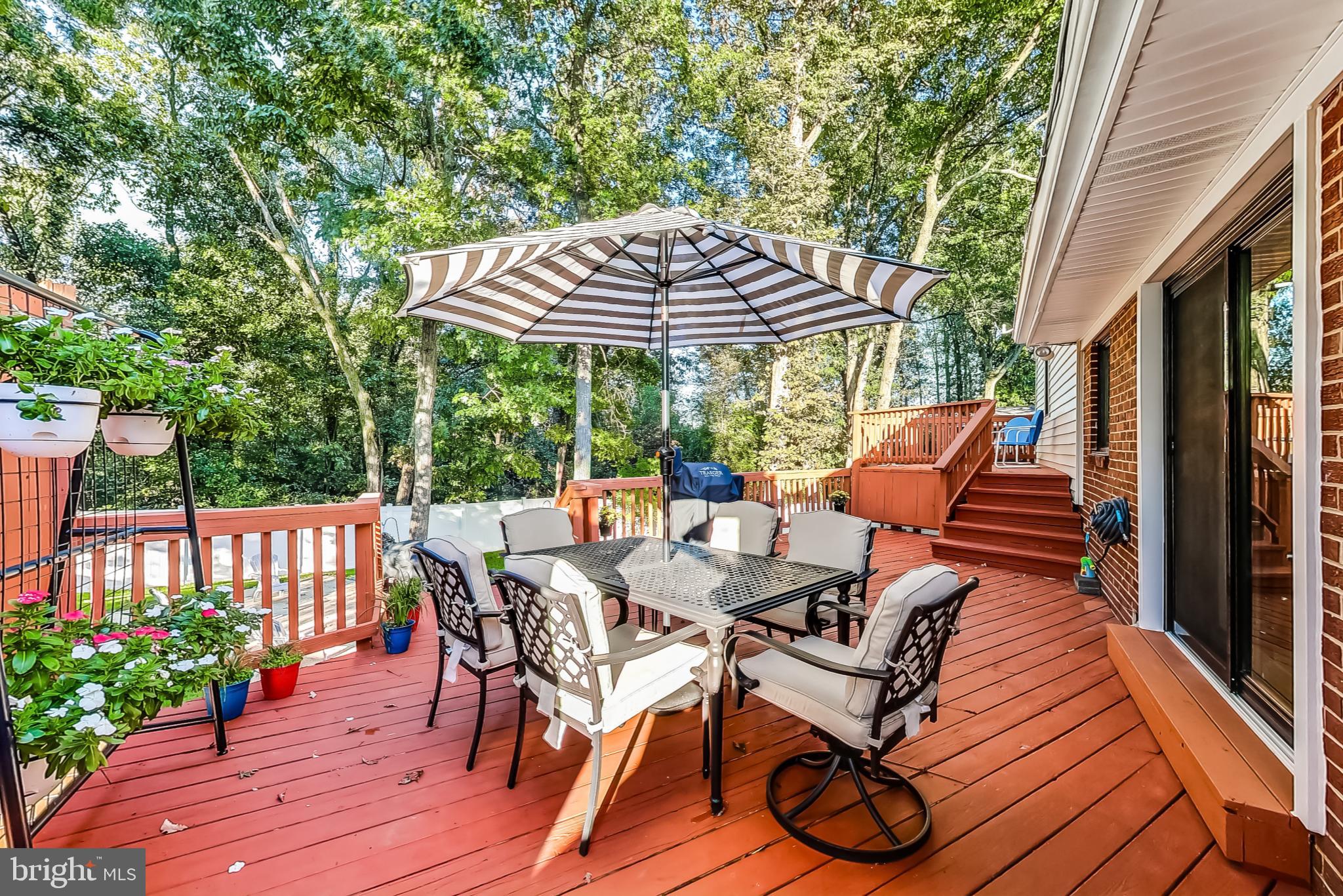 6816 Mayo Ct