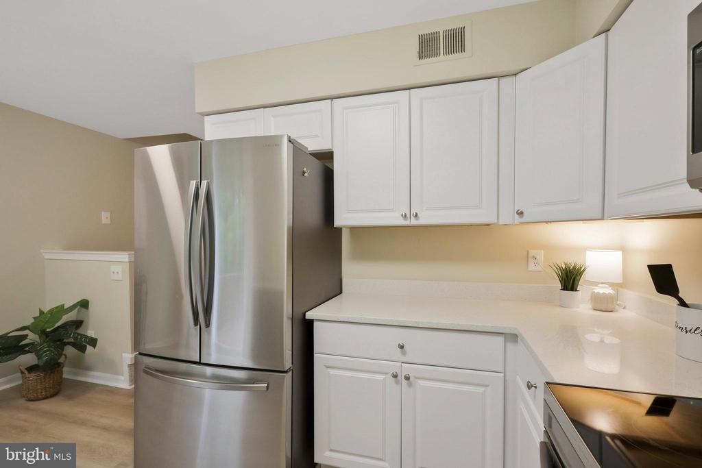 7470 Laurel Oak Ct