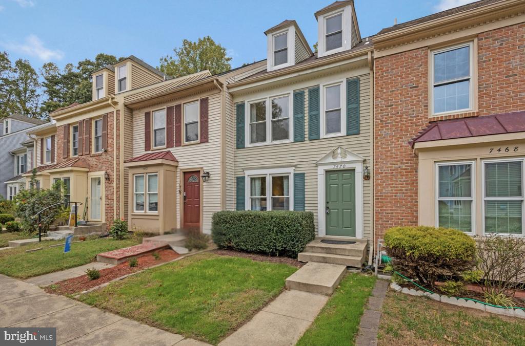 7470 Laurel Oak Ct