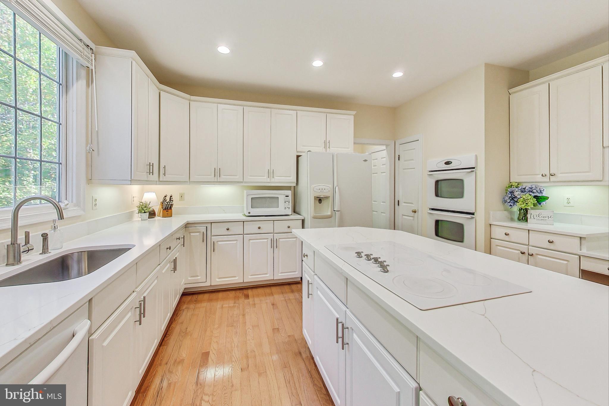 8279 Armetale Ln
