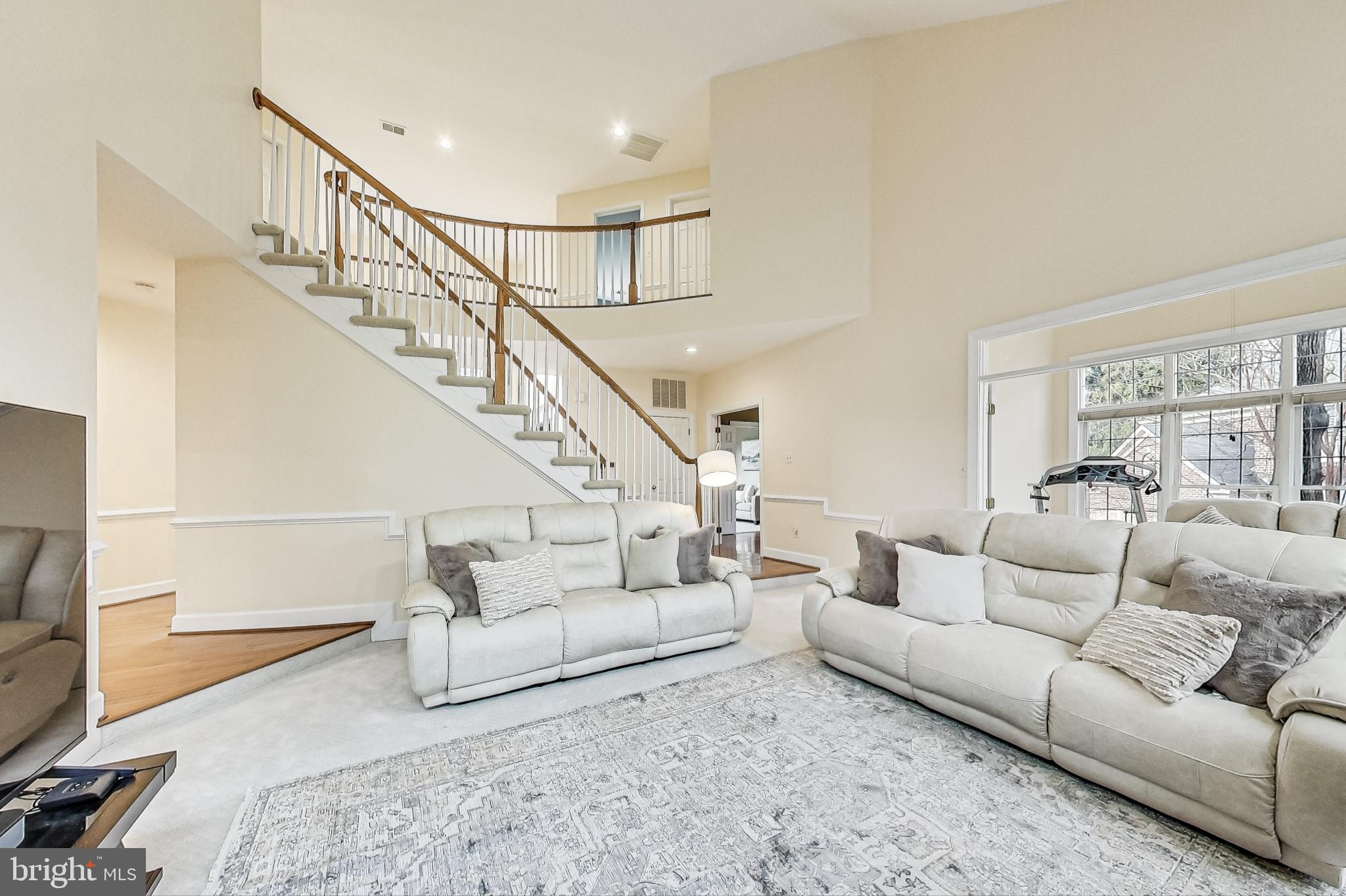 8279 Armetale Ln