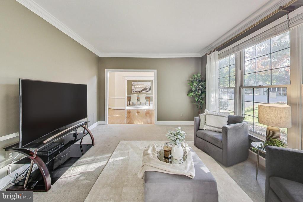 8279 Armetale Ln