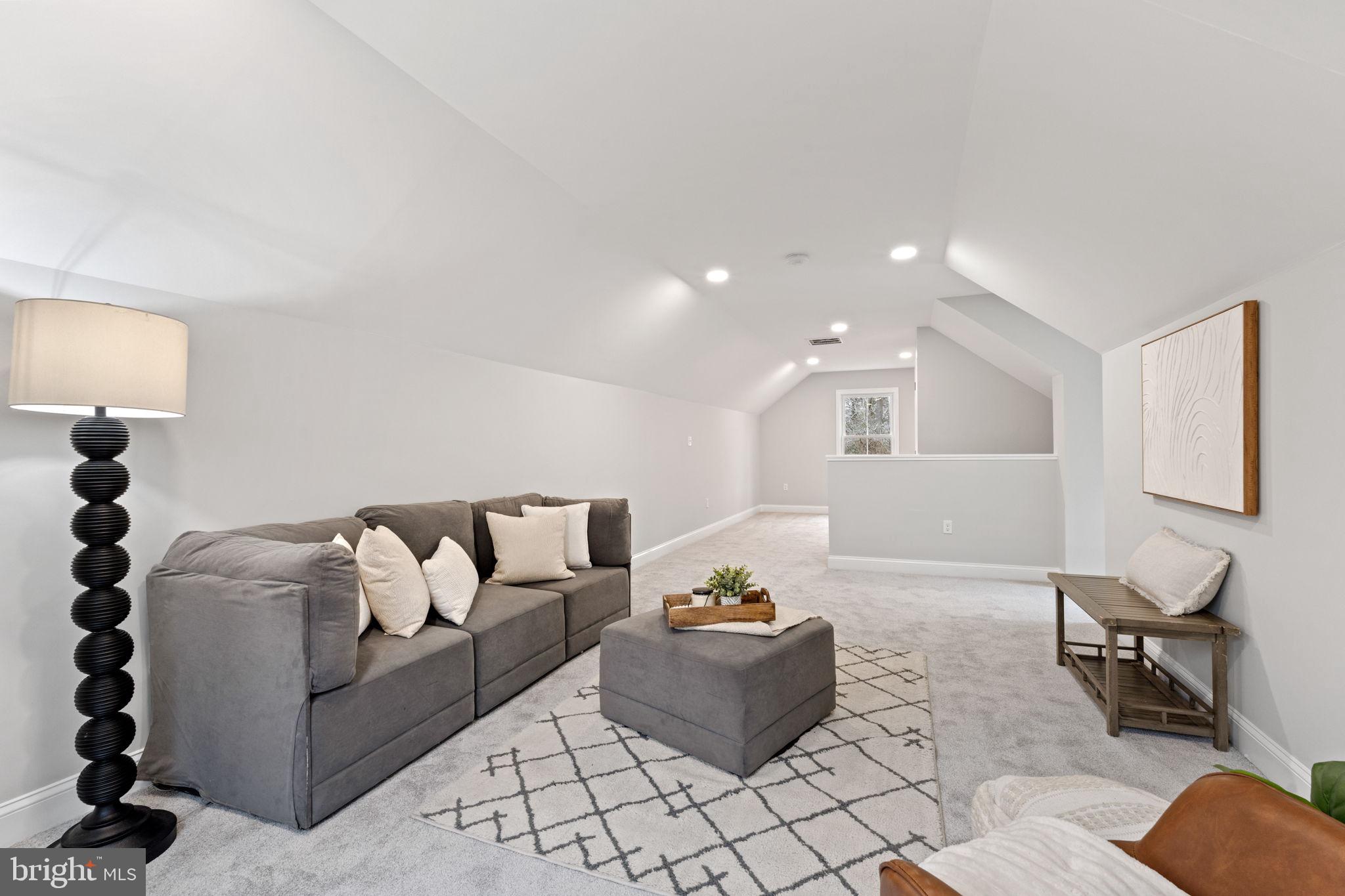 11380 Holly Pl