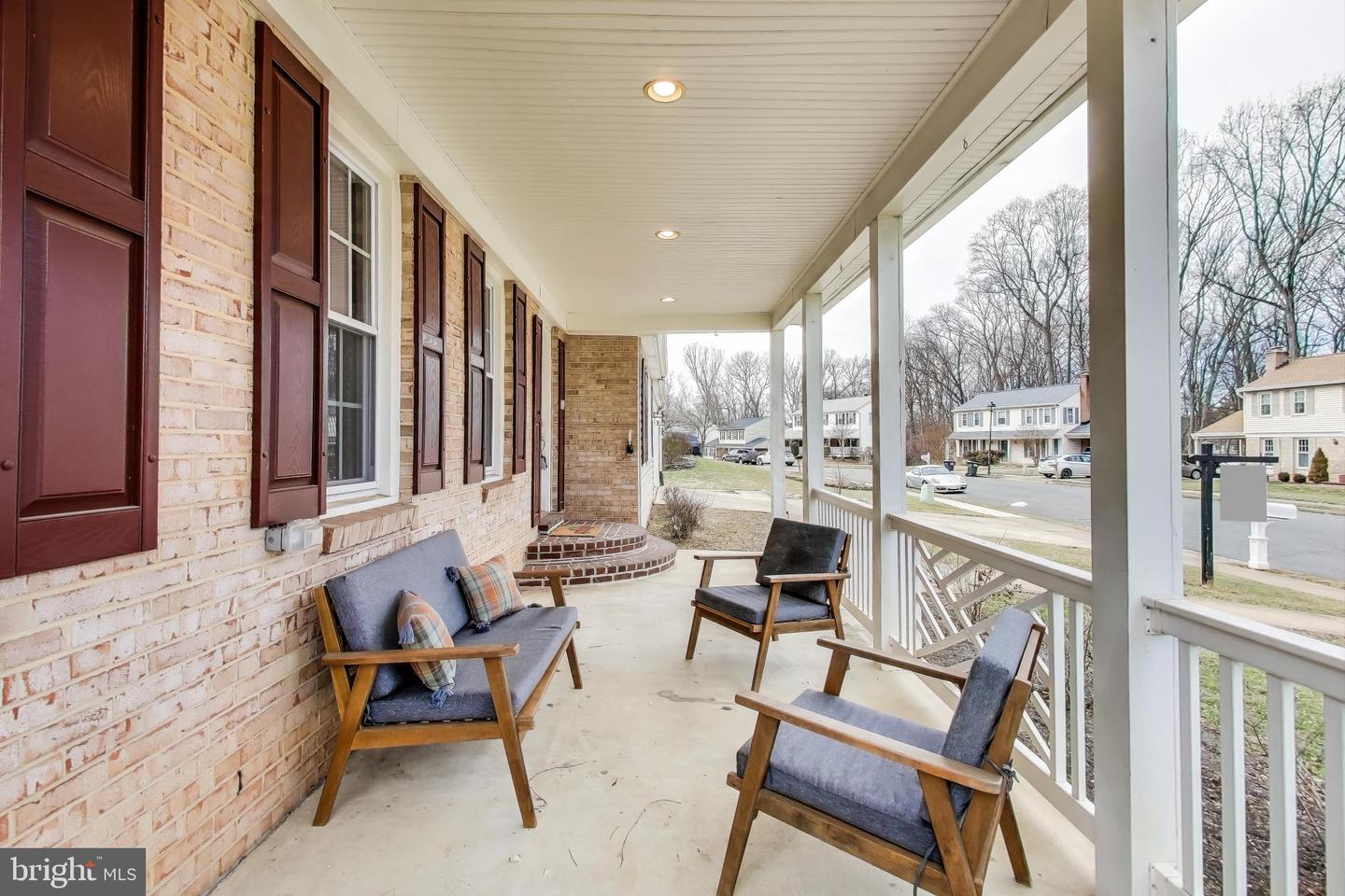 9023 Brook Ford Rd