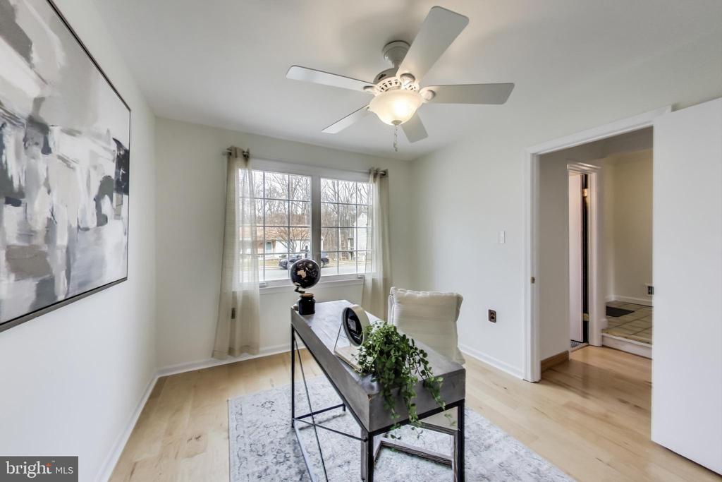 9023 Brook Ford Rd