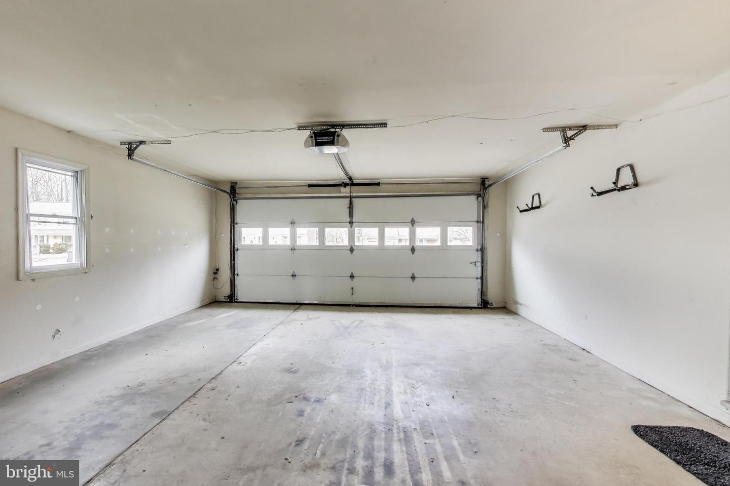 9023 Brook Ford Rd