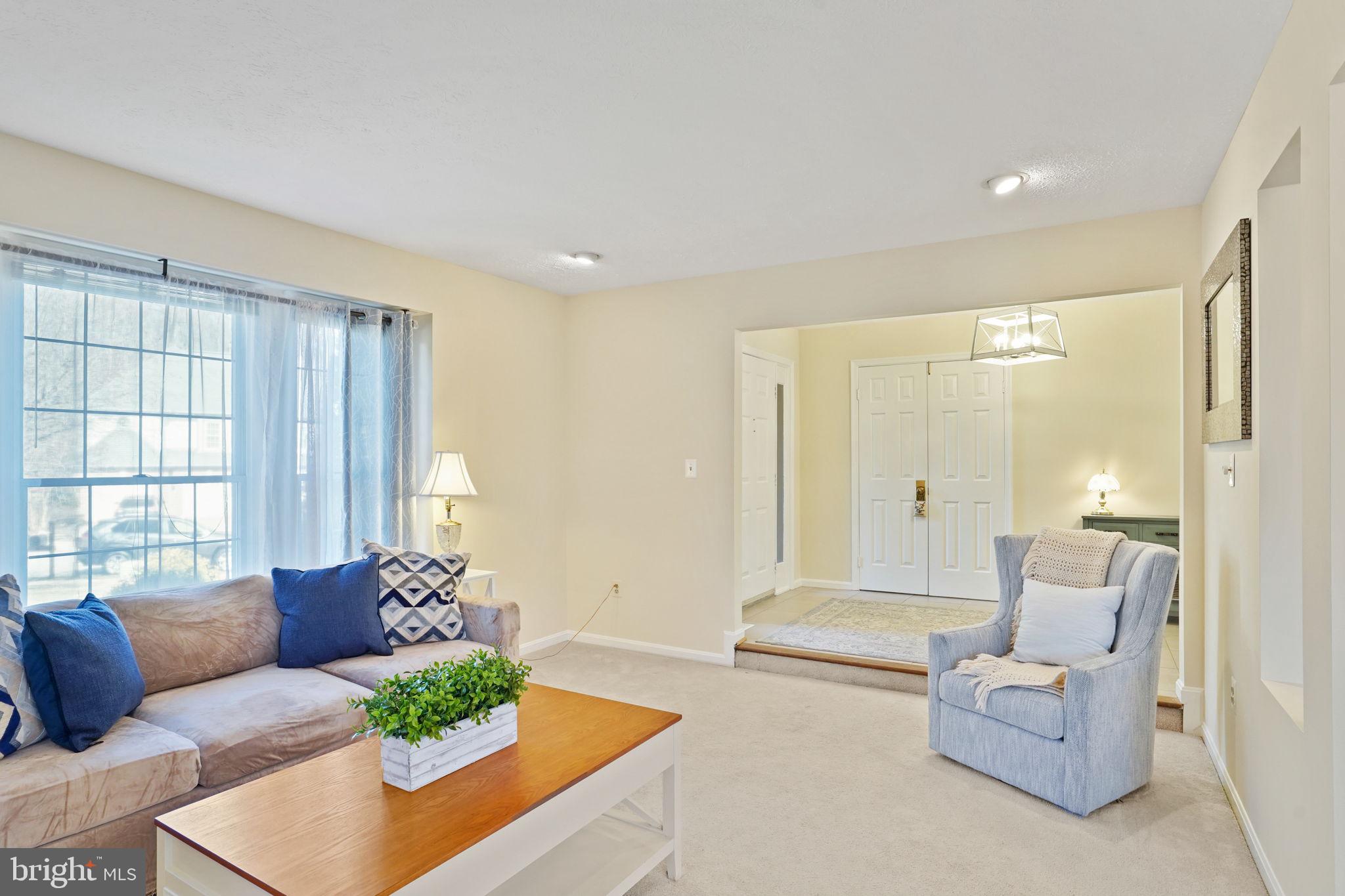 9403 Wooded Glen Ave