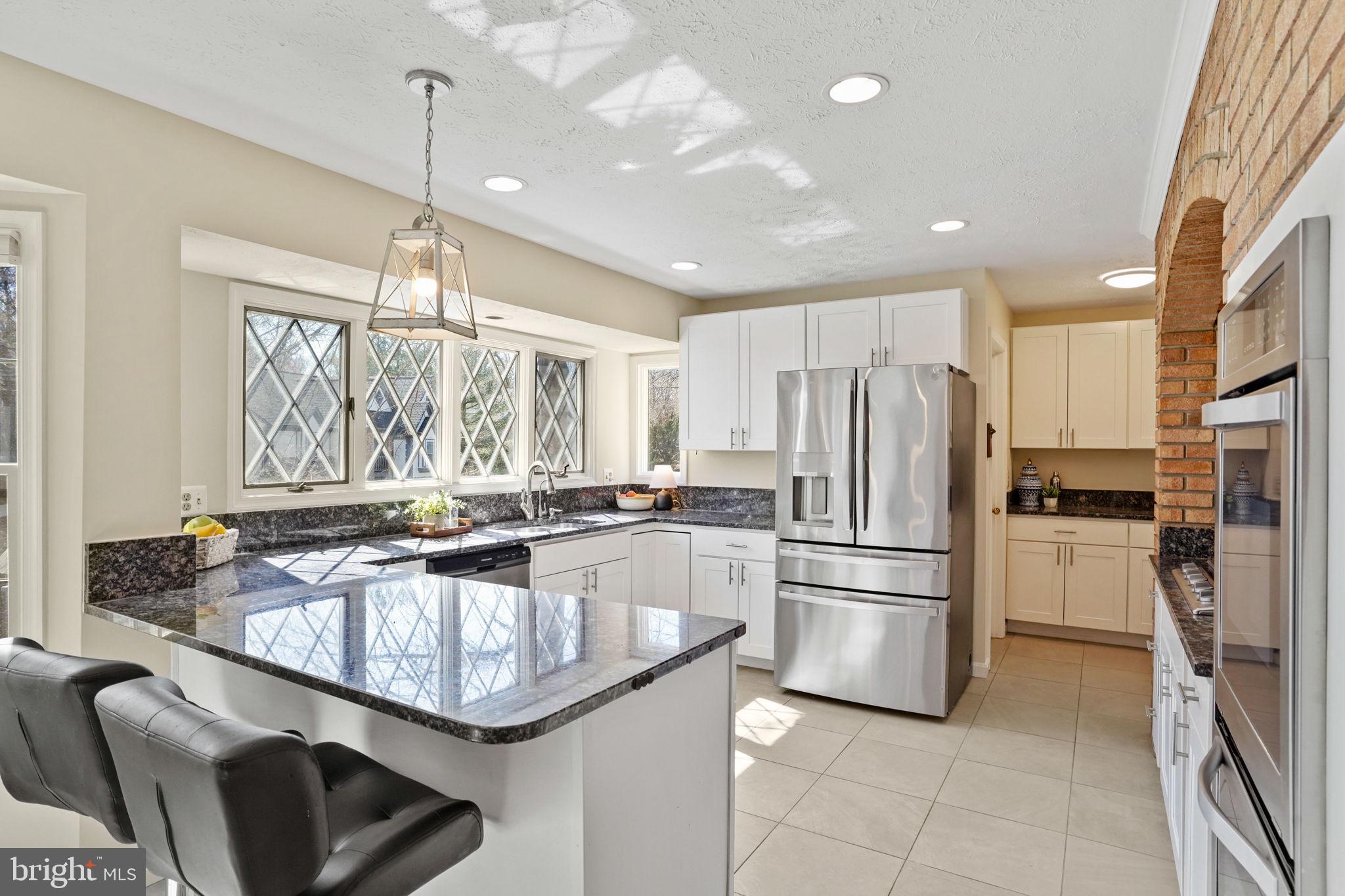 9403 Wooded Glen Ave
