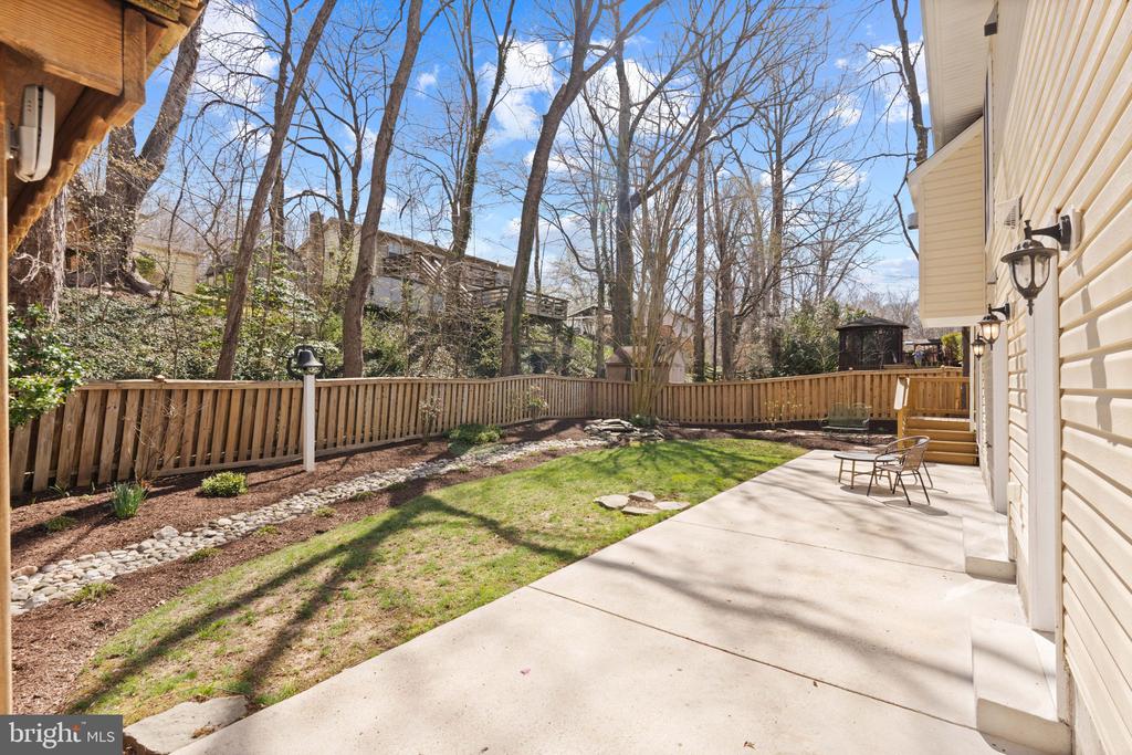 7221 Willow Oak Pl