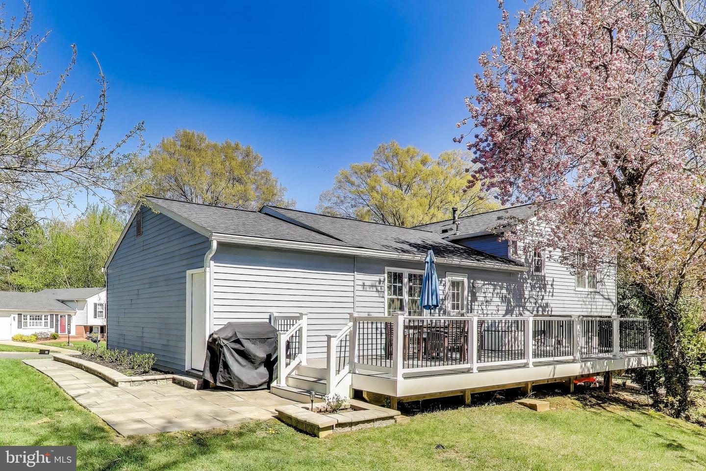 9525 Kirkfield Rd