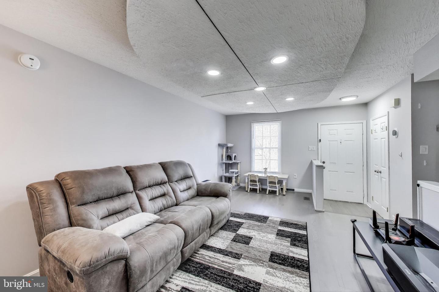 3010 Heritage Springs Ct
