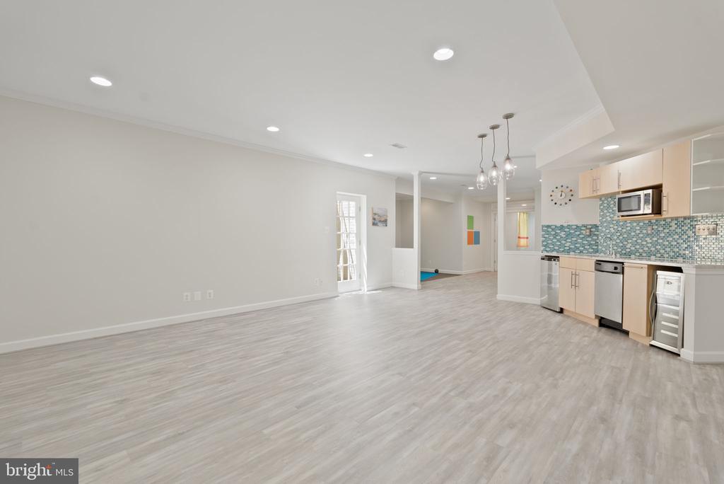 5393 Abernathy Ct