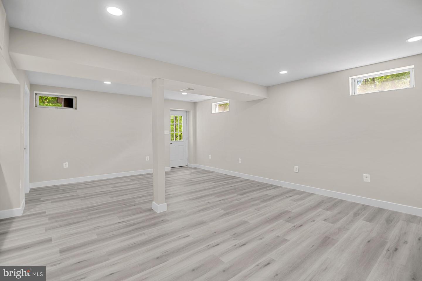 7313 Bonniemill Ln