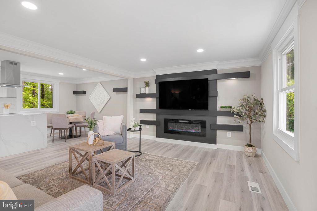 7313 Bonniemill Ln