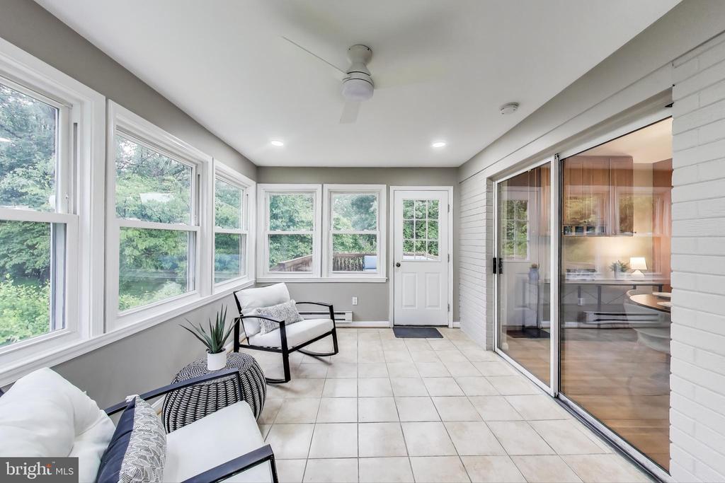 5523 Ventnor Ln