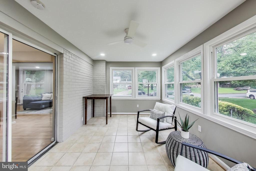 5523 Ventnor Ln