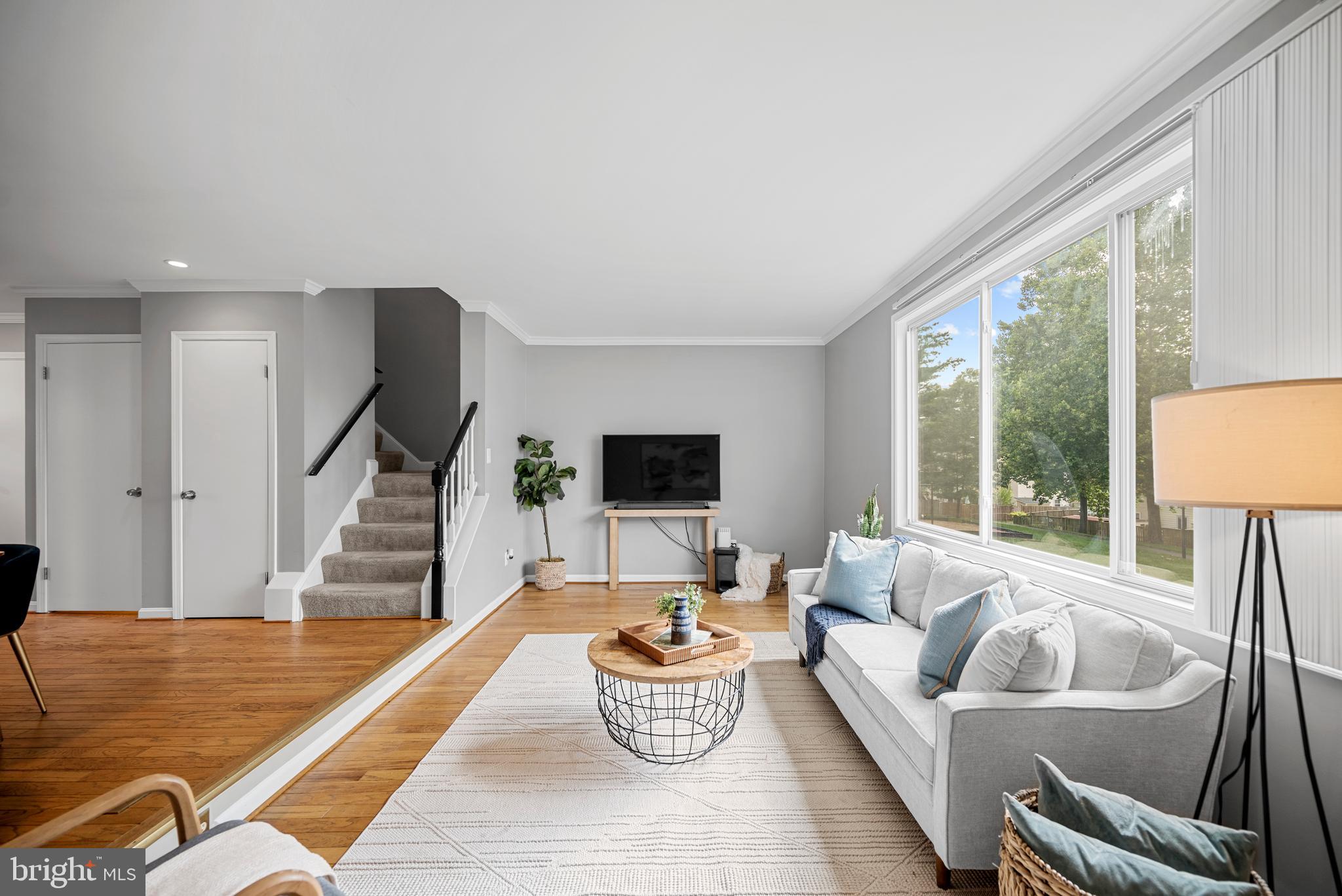 8220 Stationhouse Ct